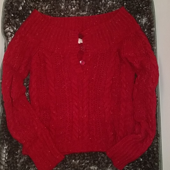 American Eagle Outfitters Sweaters - American Eagle off the shoulder sweater